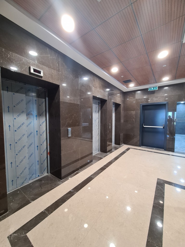 DUBAİ HEDİYELİK YÖNETİM VE SHOWROOM BİNASI